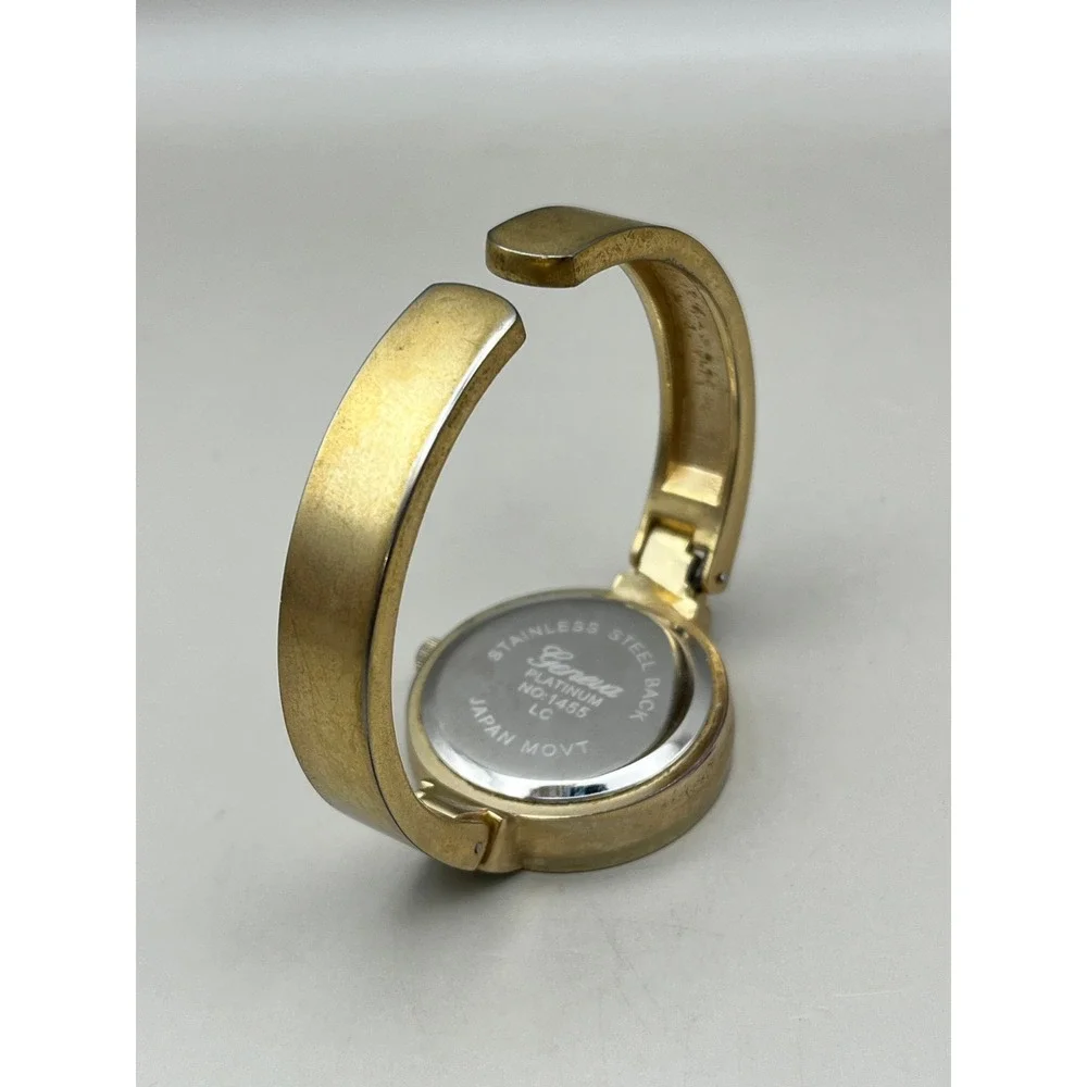 Geneva Platinum Womens Gold Tone Bangle Cuff Watch Silver Dial Japan‎ Untested